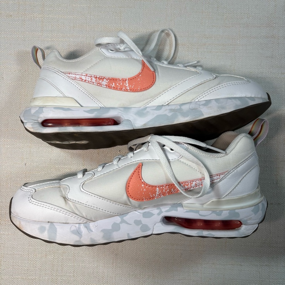 Nike Air Max Dawn SE Big Kids Girl 7Y Y7 White Aura Cave Stone Light Madder Root